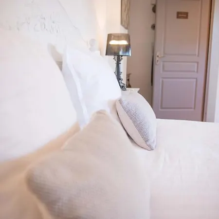 Bed & Breakfast La Demeure De Cybele - D'hotes En Drome Provencale 3*