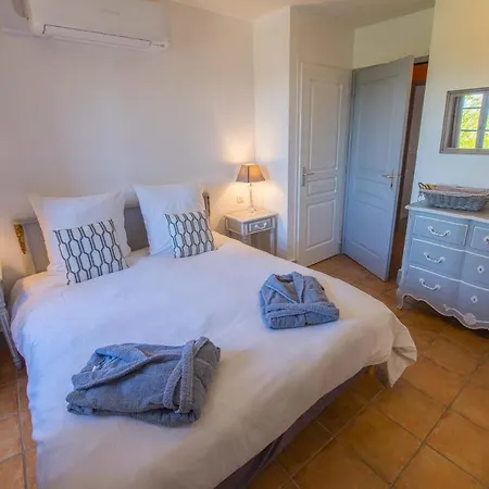 La Demeure De Cybele - D'hotes En Drome Provencale Alojamento de Acomodação e Pequeno-almoço 3*
